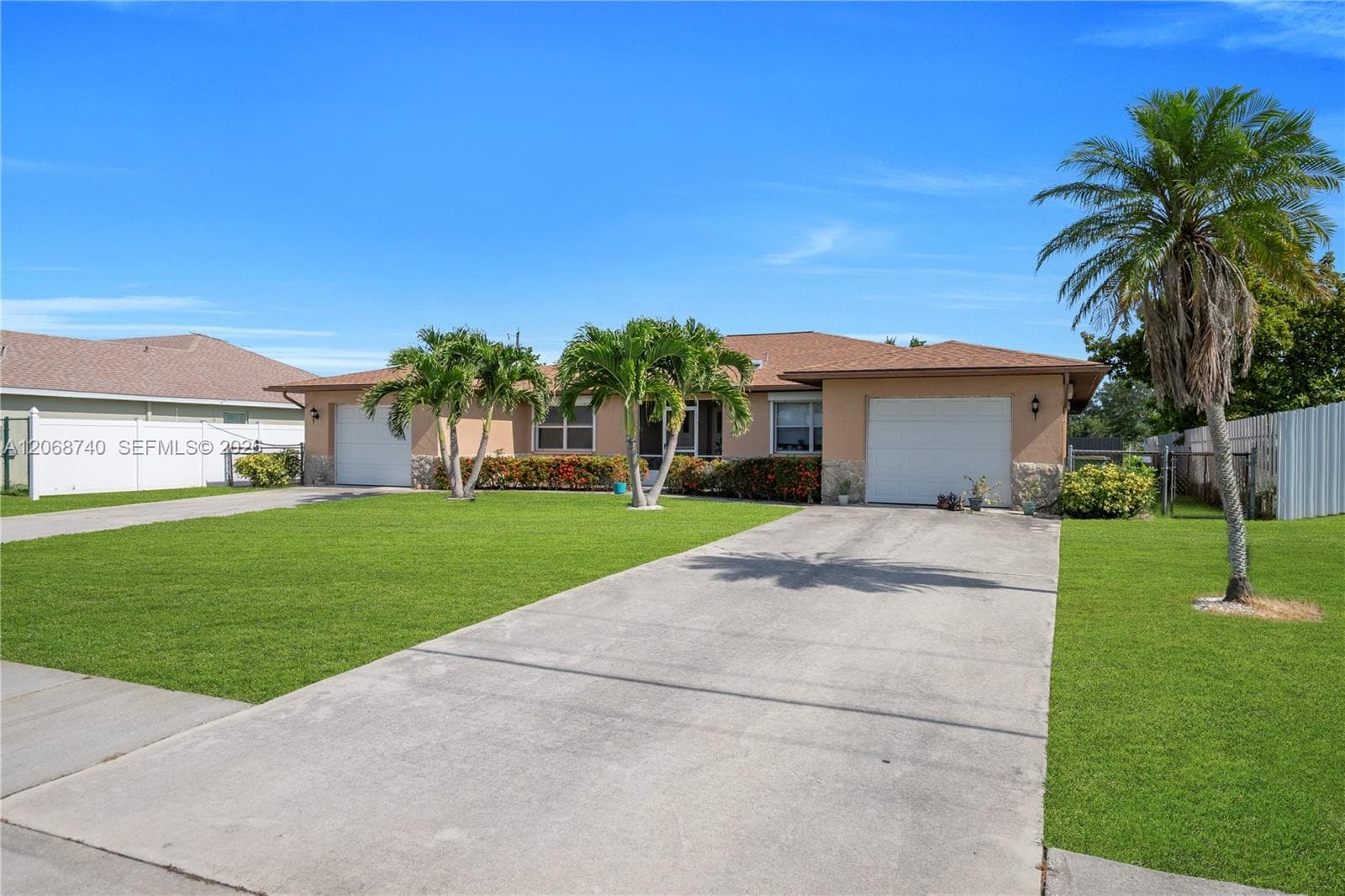 836 Trafalgar PKWY, Cape Coral, FL 33991 — zdjęcie 5