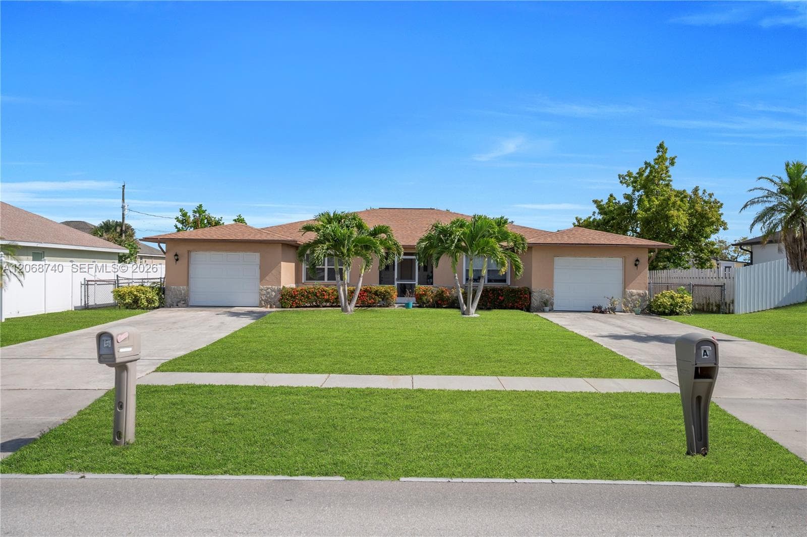 836 Trafalgar PKWY, Cape Coral, FL 33991 — zdjęcie 4