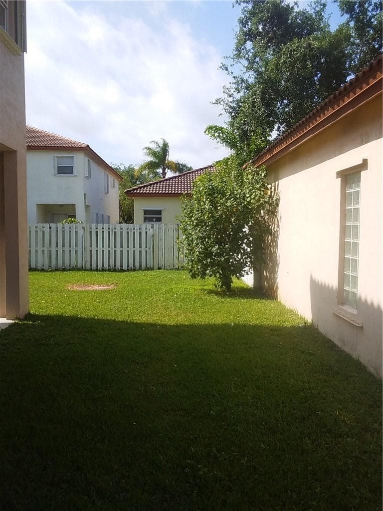 19250 NW 12TH Manor, Pembroke Pines, FL 33029 — zdjęcie 5