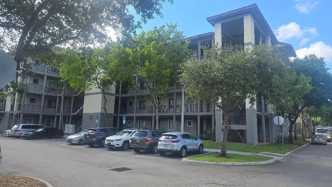 2851 RIVERSIDE Drive # 308-N, Coral Springs, FL 33065