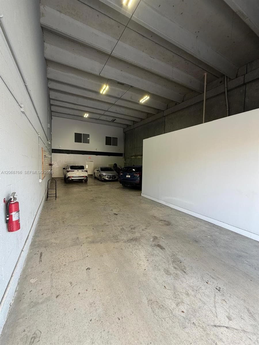 3803 NW 125th St # 8, Opa-Locka, FL 33054 — zdjęcie 3