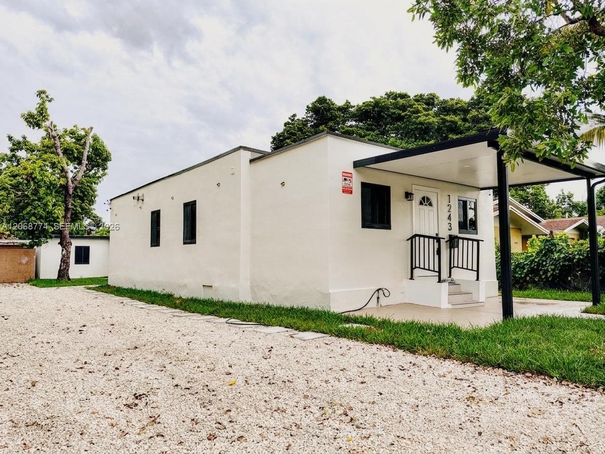 1243 NW 29th Ter, Miami, FL 33142 — zdjęcie 4