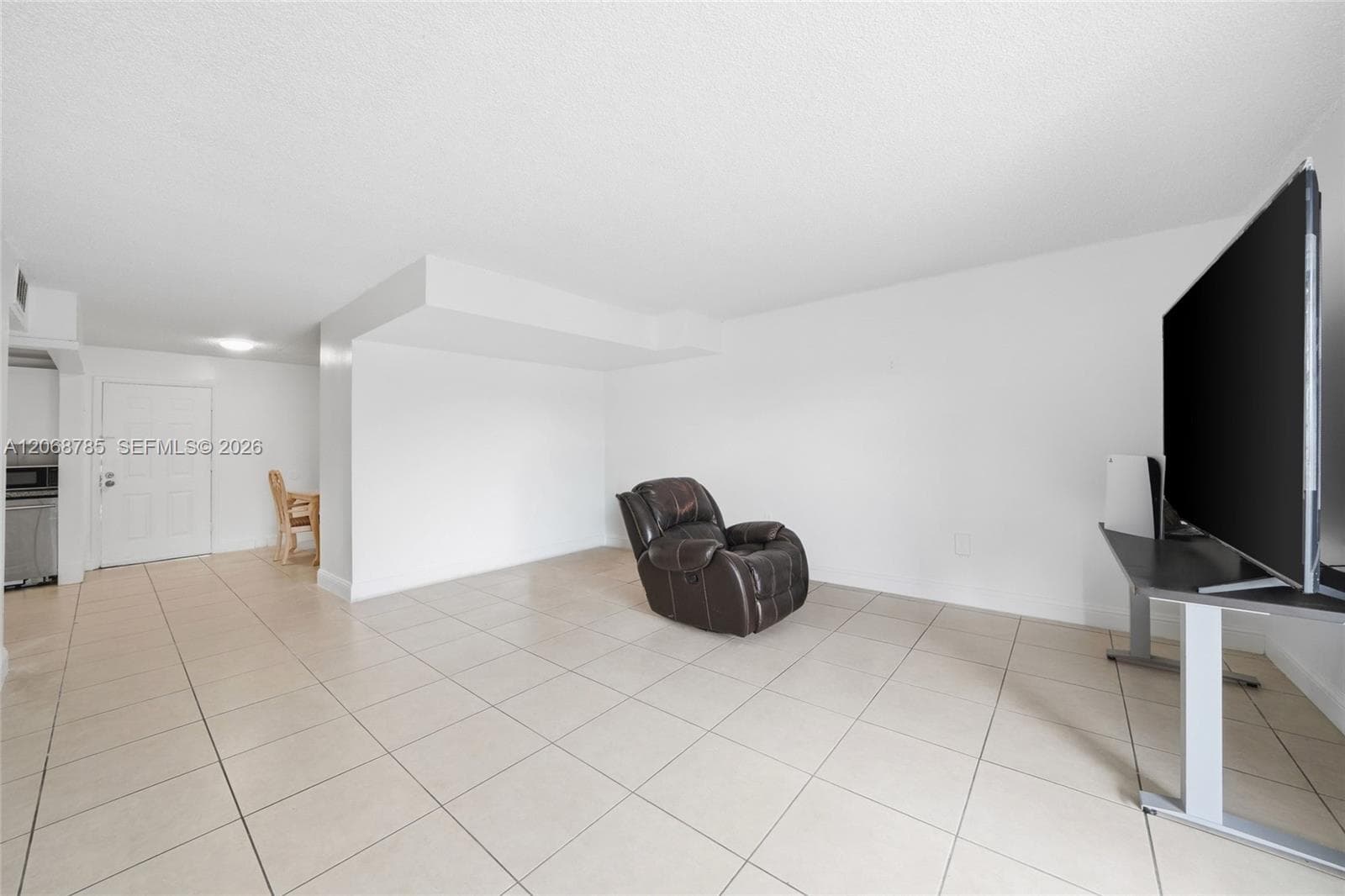 9375 Fontainebleau Blvd # L301, Miami, FL 33172 — zdjęcie 4