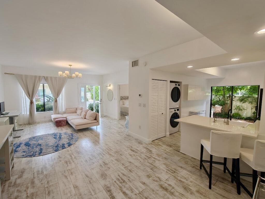 210 BELLA VISTA Court N # 10, Jupiter, FL 33477