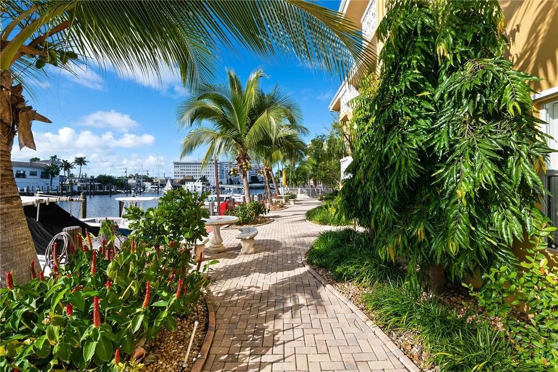 815 Middle River Drive # 205, Fort Lauderdale, FL 33304 — zdjęcie 3