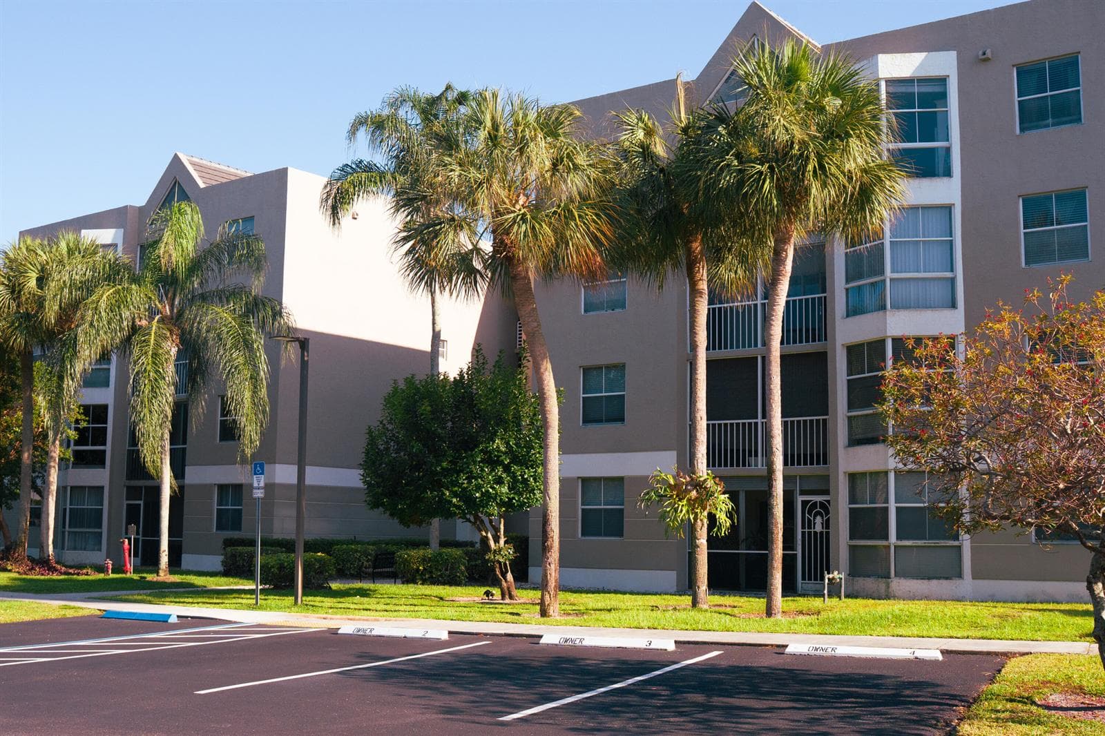 5910 MORNINGSTAR Circle # #202, Delray Beach, FL 33484