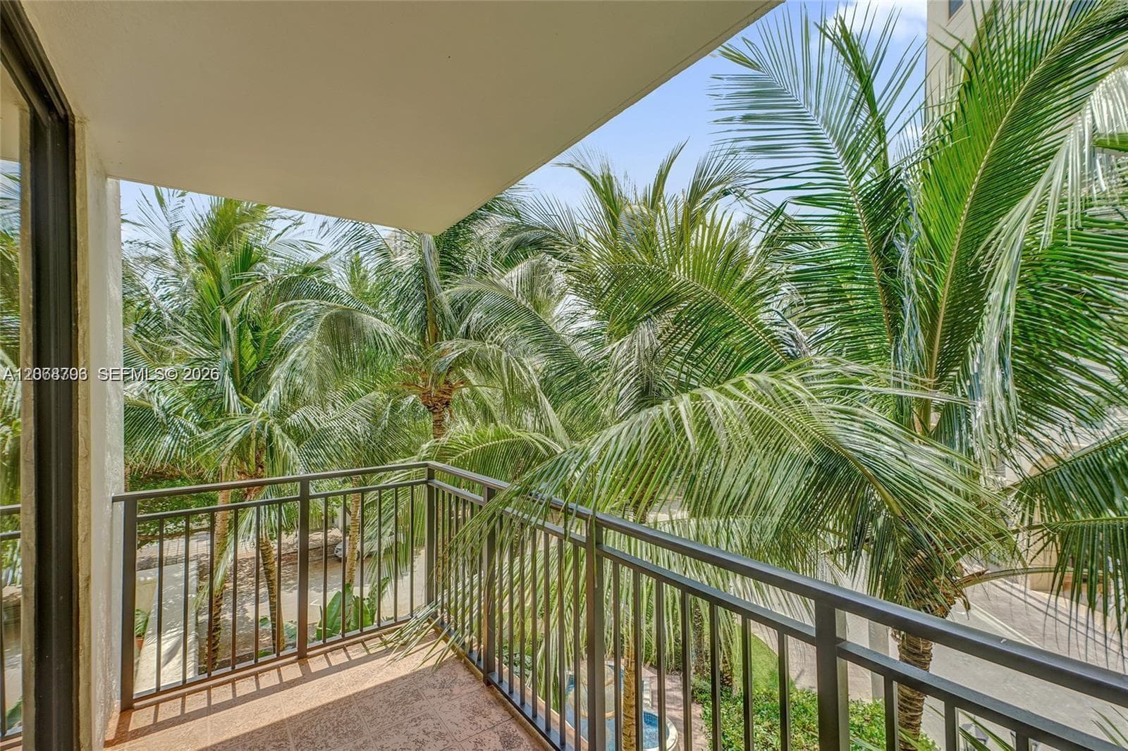 888 S Douglas Rd # 304, Coral Gables, FL 33134 — zdjęcie 4