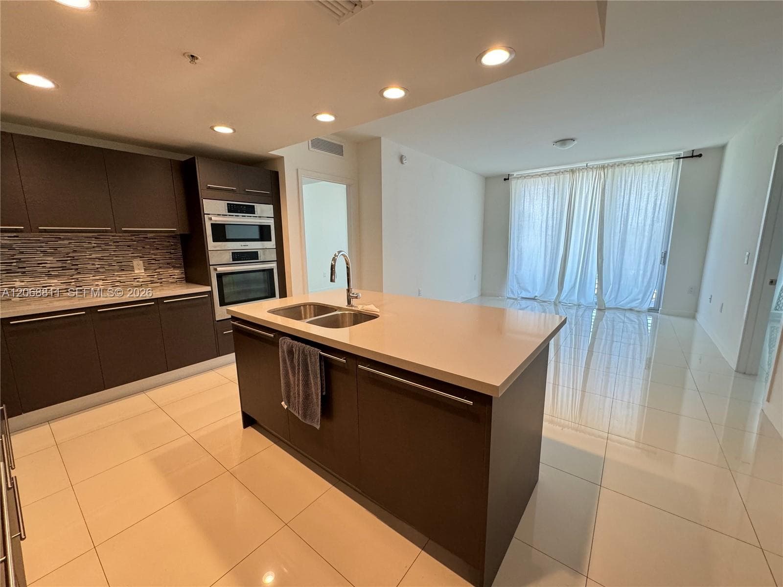 7661 NW 107th Ave # 308, Doral, FL 33178 — zdjęcie 4