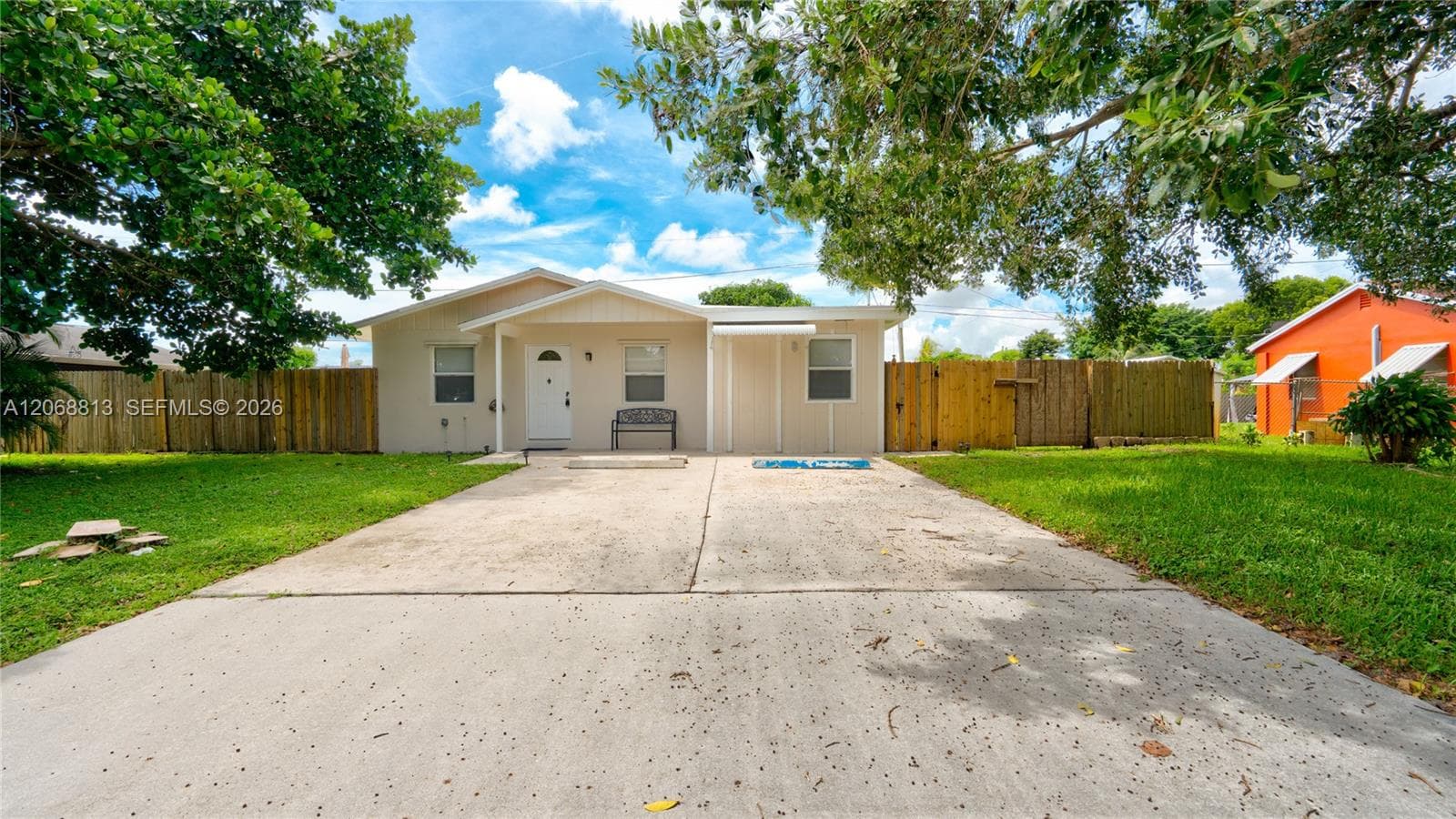 3344 Plaza Pl, Lake Worth, FL 33462 — zdjęcie 2