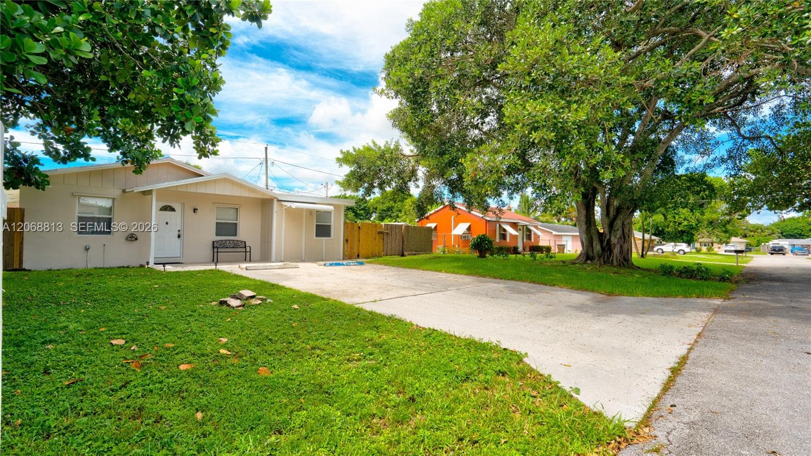 3344 Plaza Pl, Lake Worth, FL 33462
