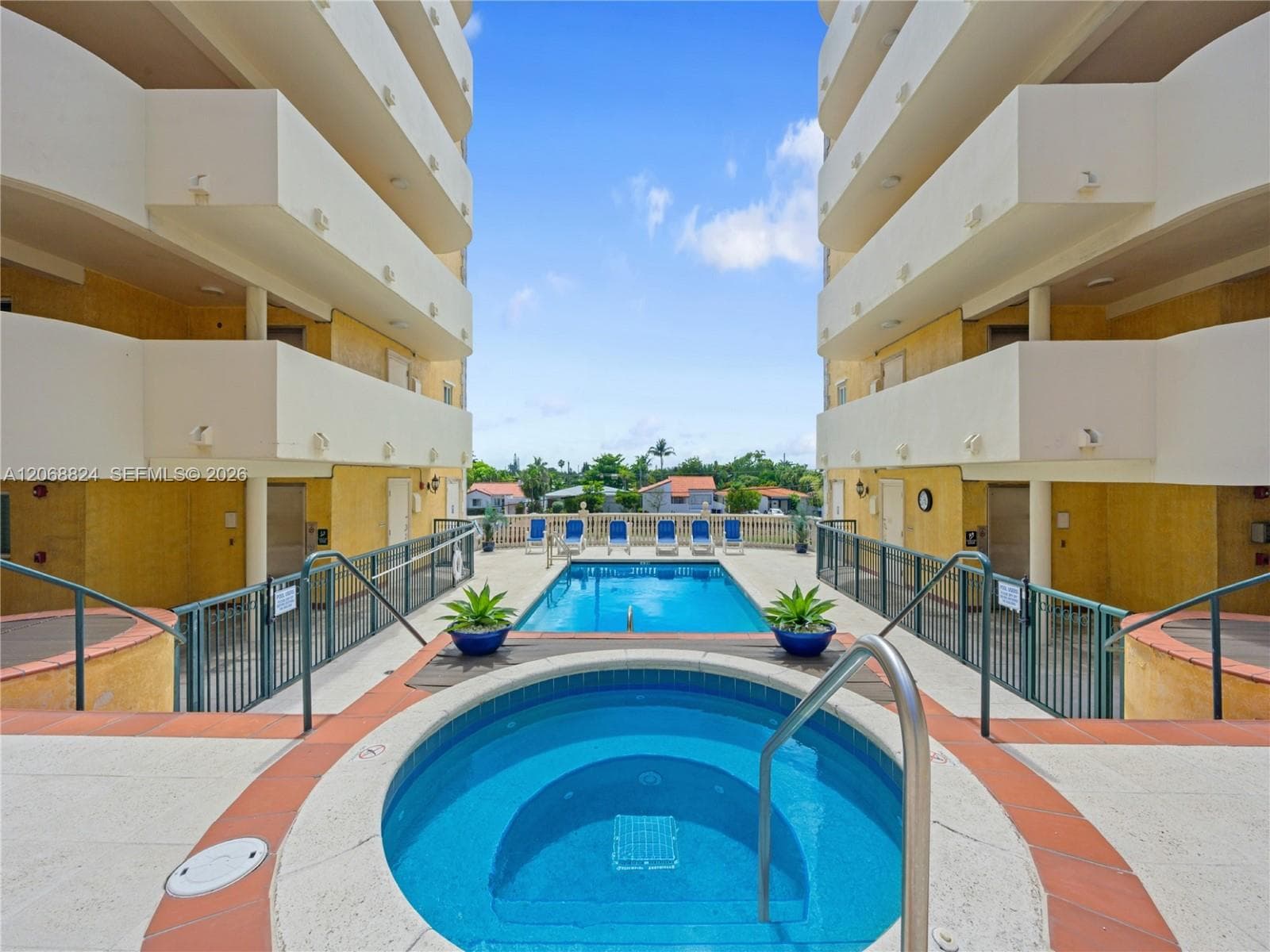 8888 Collins Ave # 306, Surfside, FL 33154 — zdjęcie 2