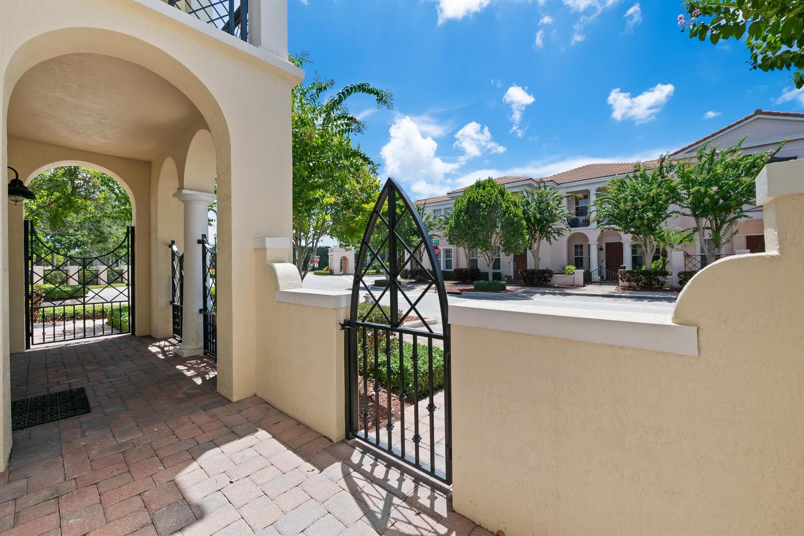 870 NW 83RD Lane, Boca Raton, FL 33487 — zdjęcie 3
