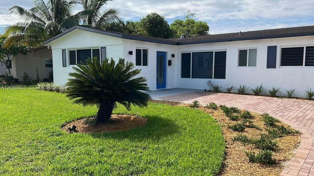 6220 NW 19th St, Sunrise, FL 33313