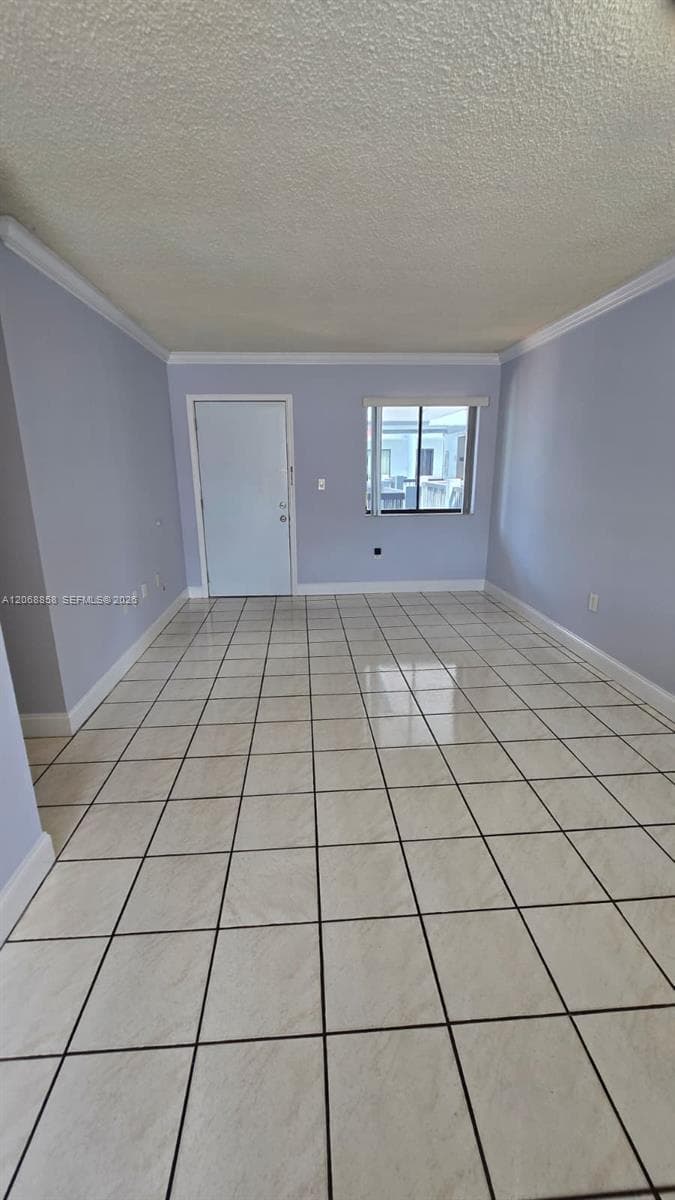 5290 W 21st Ct # 304, Hialeah, FL 33016 — zdjęcie 4