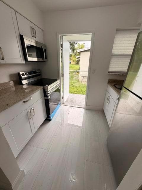 968 W 9TH Street # B2, Riviera Beach, FL 33404 — zdjęcie 2