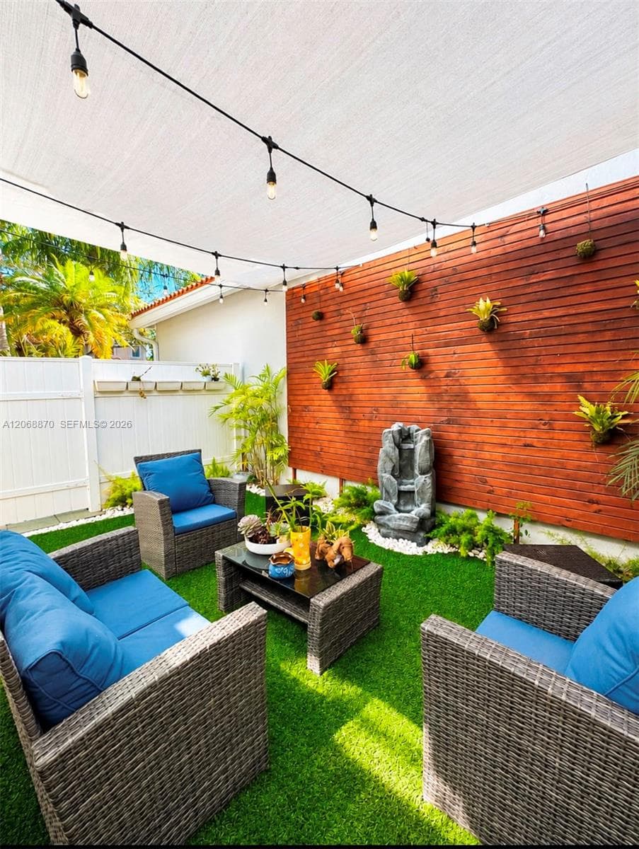 1135 Cherrypalm Ln, Hollywood, FL 33019 — zdjęcie 5
