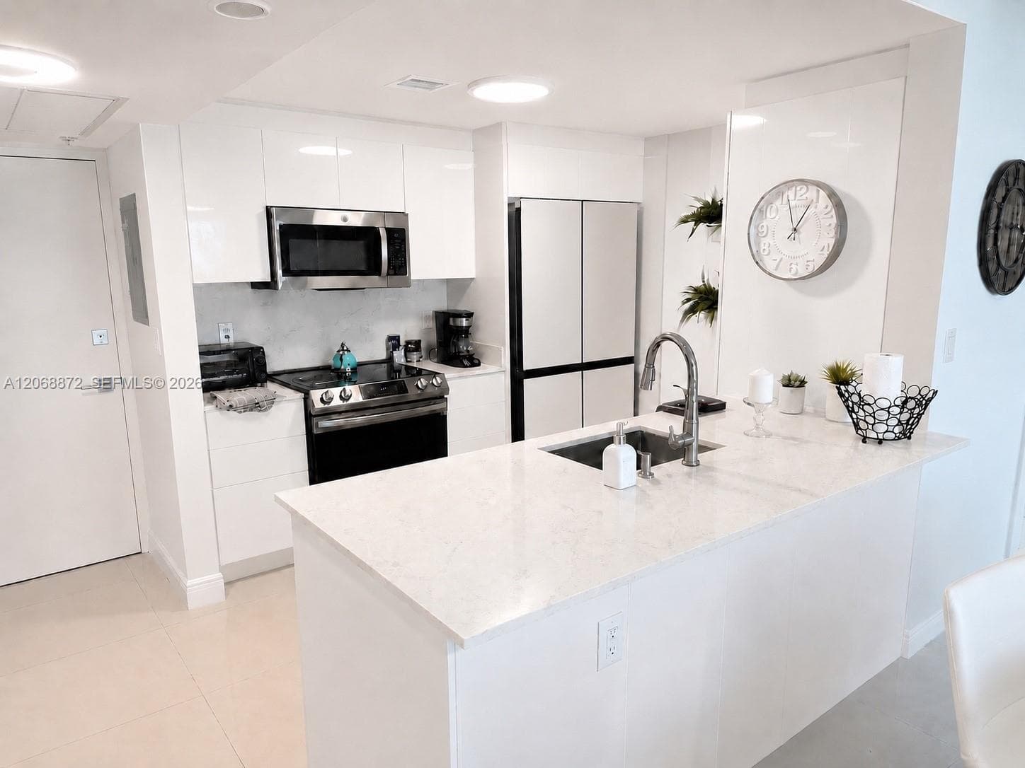 10275 Collins Ave # 624, Bal Harbour, FL 33154 — zdjęcie 2