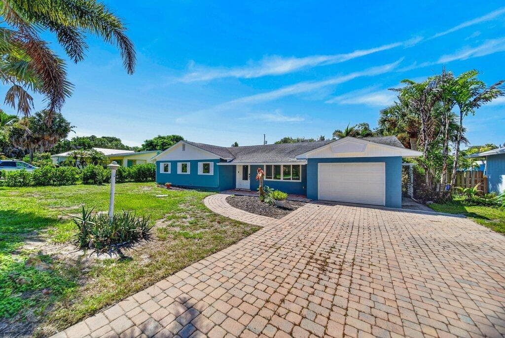 2288 NE PATRICIAN Street, Jensen Beach, FL 34957 — zdjęcie 2