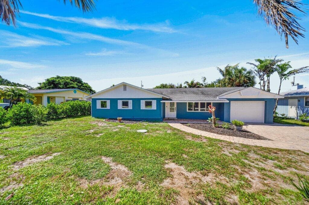 2288 NE PATRICIAN Street, Jensen Beach, FL 34957 — zdjęcie 3
