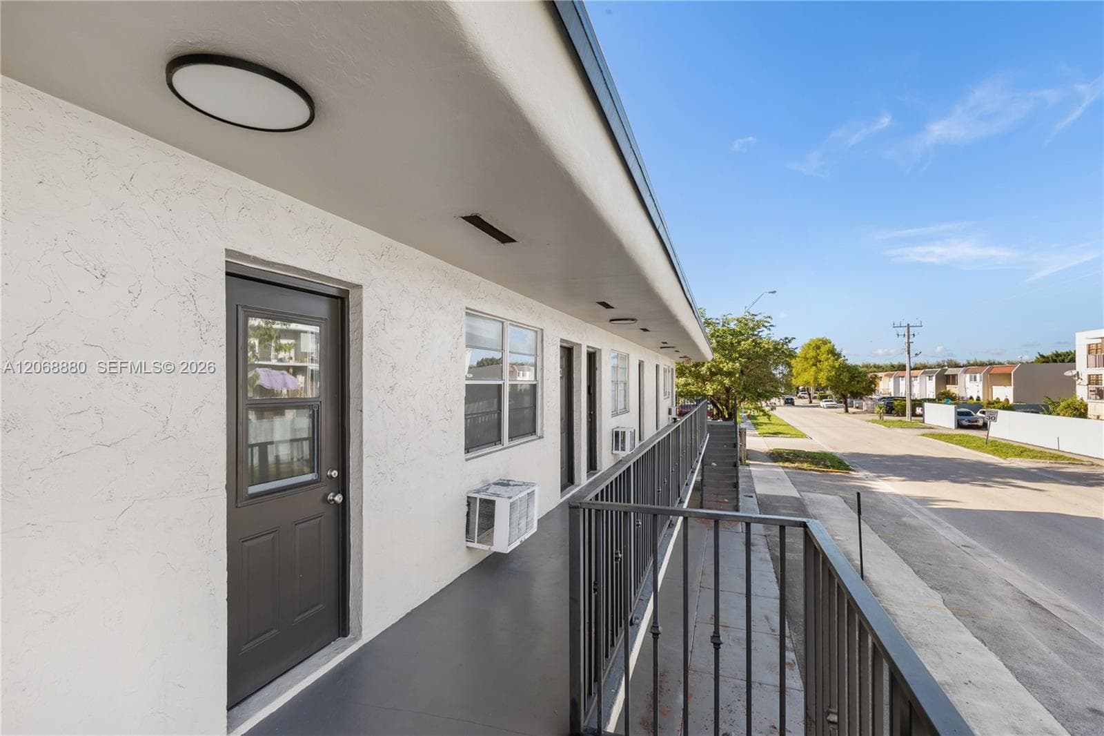 345 W 68th St # 202, Hialeah, FL 33014 — zdjęcie 2