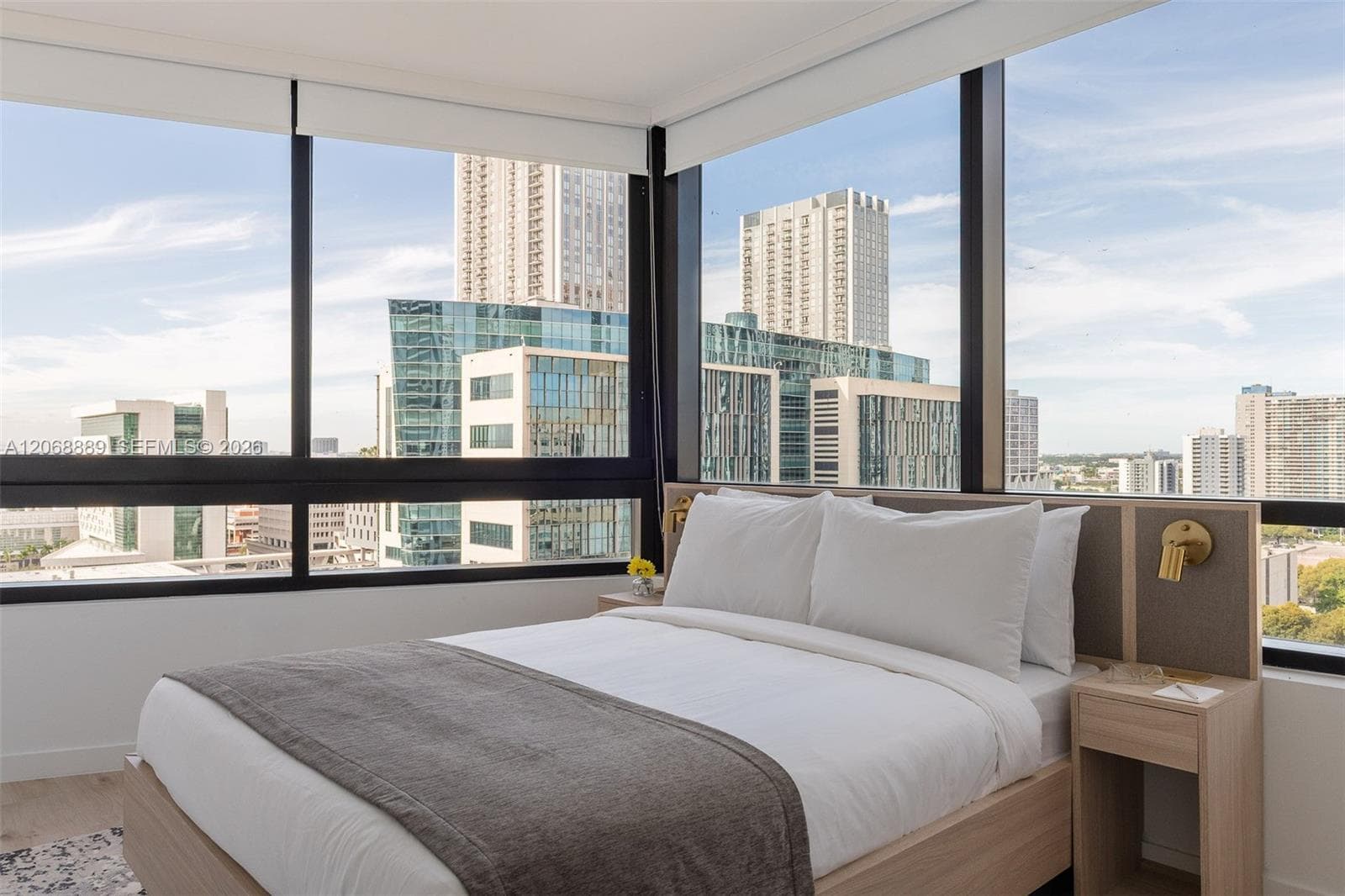 225 N Miami Ave # 1702, Miami, FL 33128 — zdjęcie 2