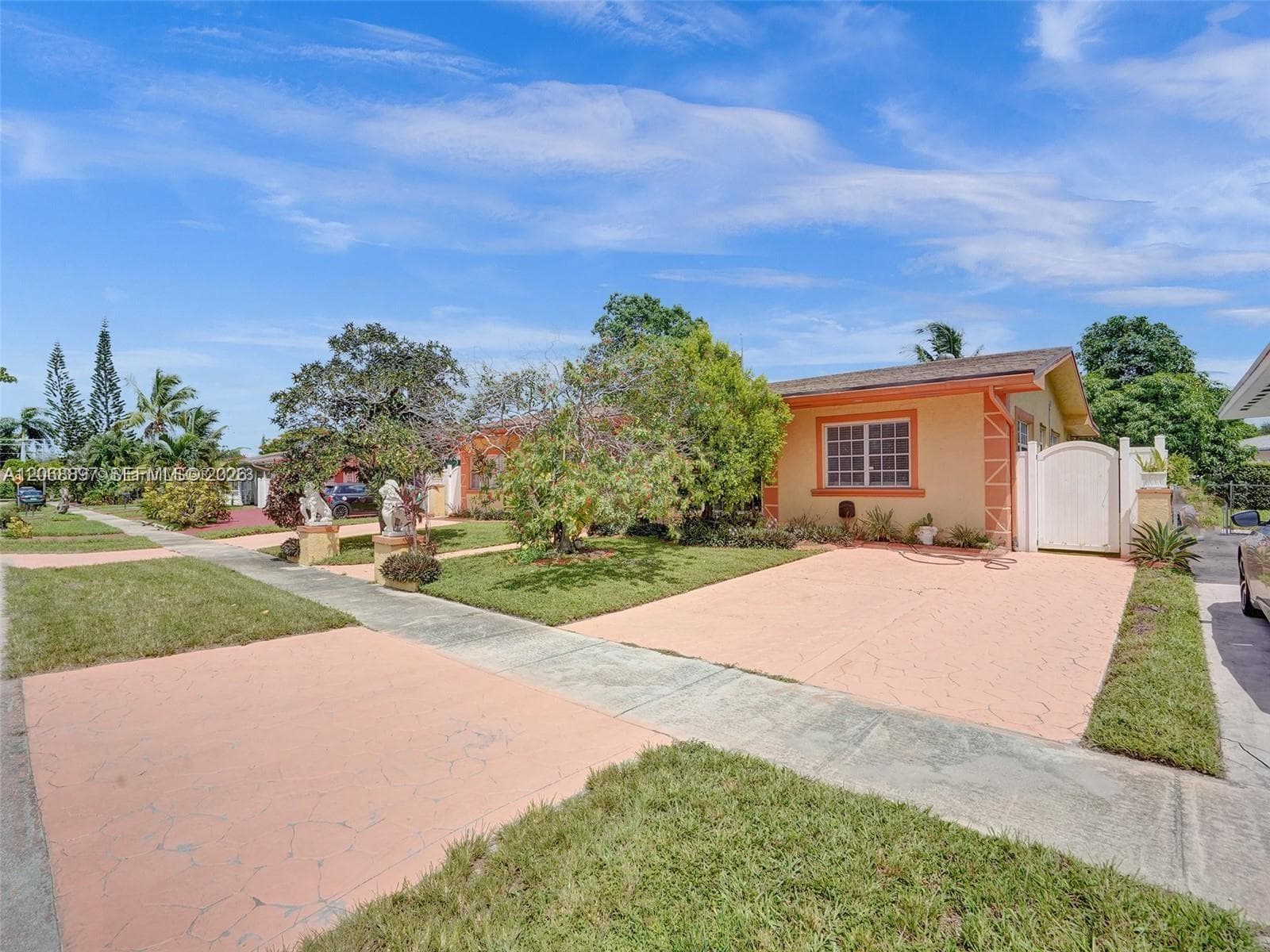 1161 NE 202nd St, Miami, FL 33179 — zdjęcie 3