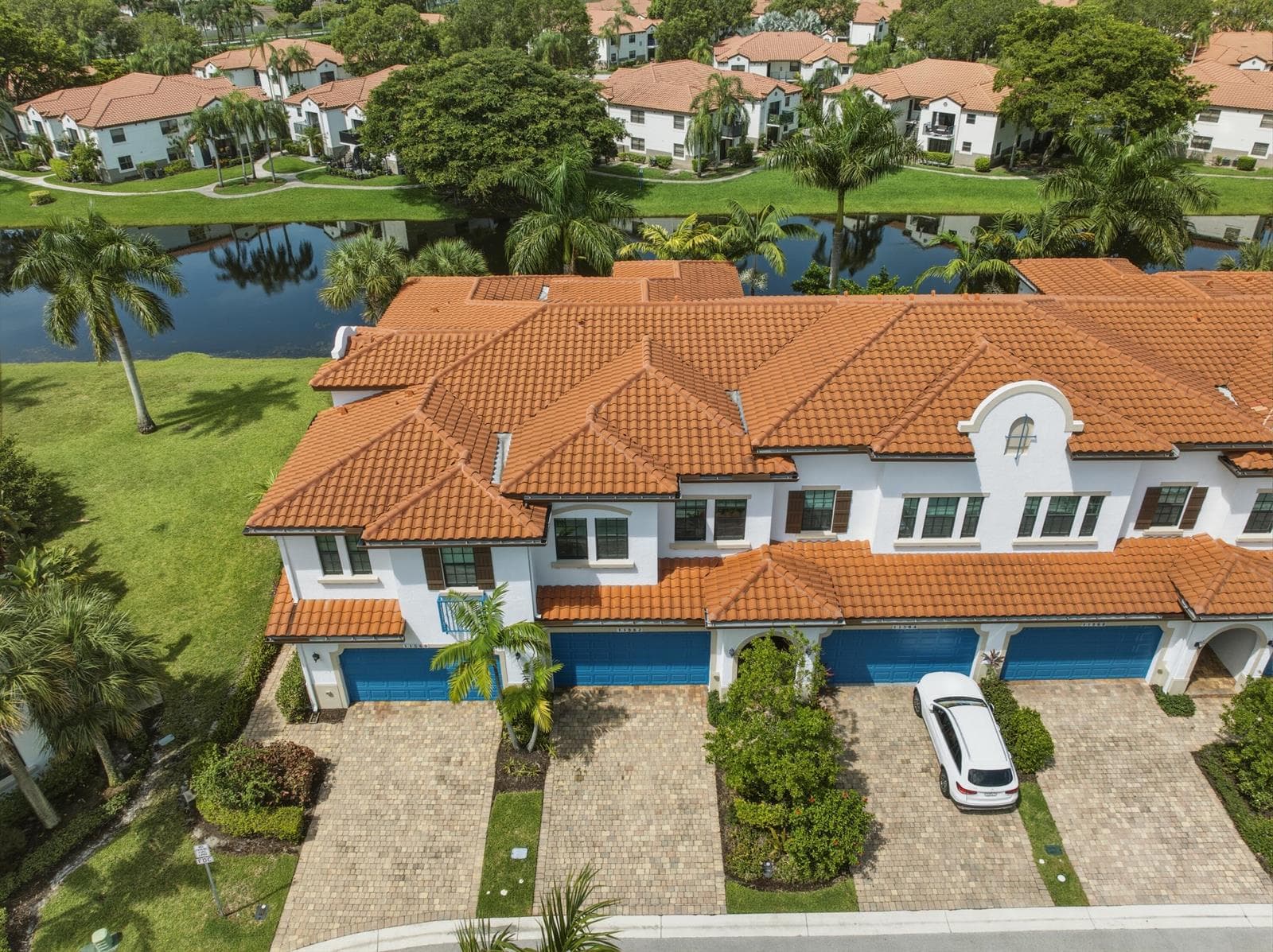 11562 SW 13th Lane, Pembroke Pines, FL 33025 — zdjęcie 3