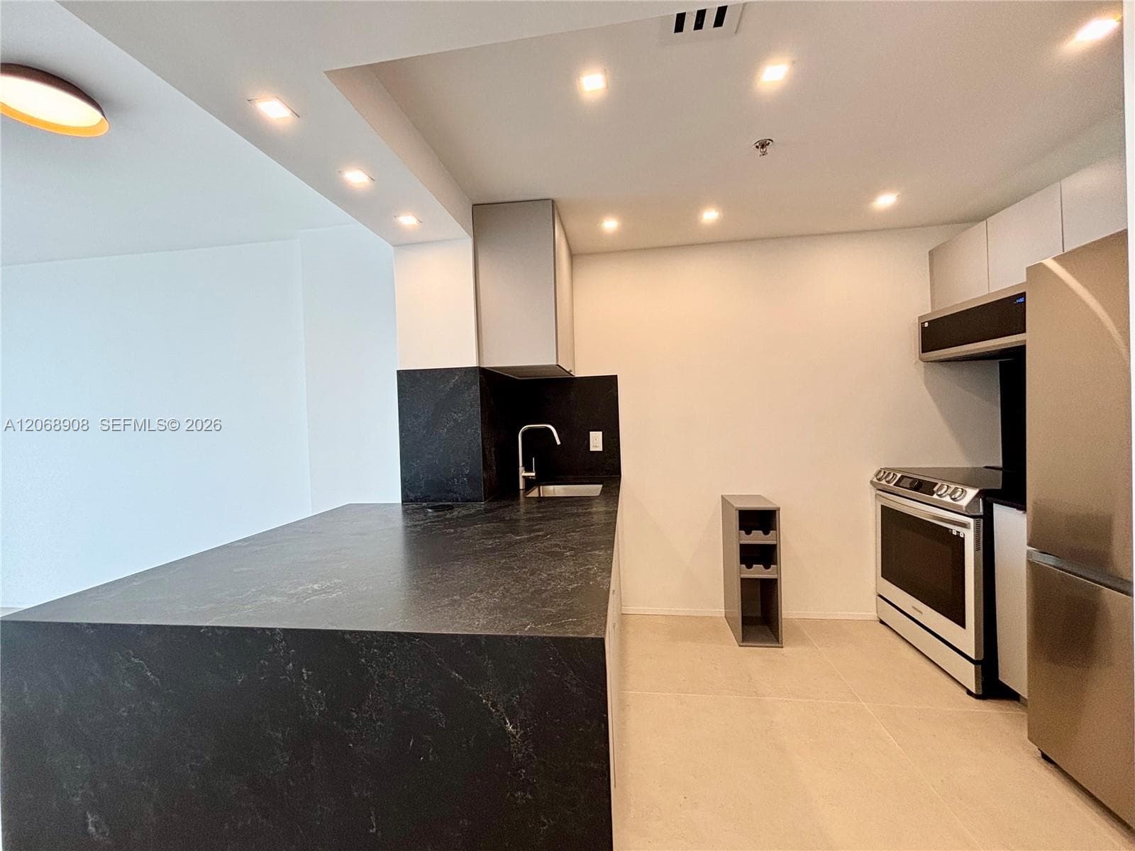 2829 Indian Creek Dr # 604, Miami Beach, FL 33140 — zdjęcie 3