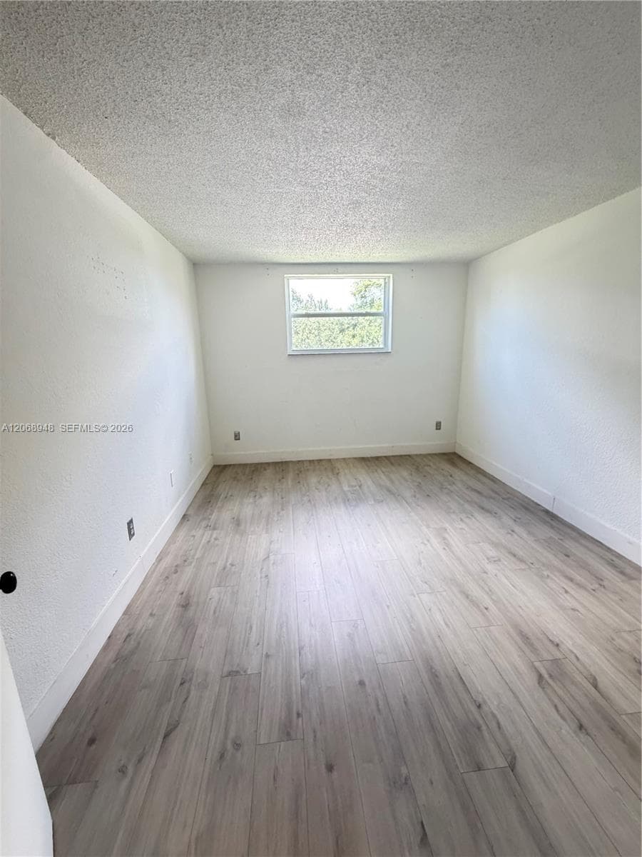 606 W 81st St # 209, Hialeah, FL 33014 — zdjęcie 2