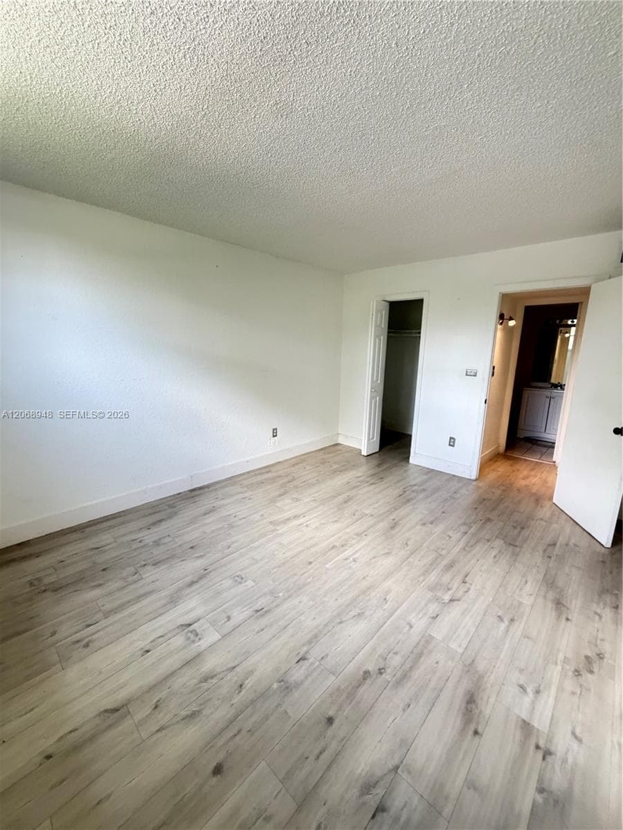 606 W 81st St # 209, Hialeah, FL 33014 — zdjęcie 5
