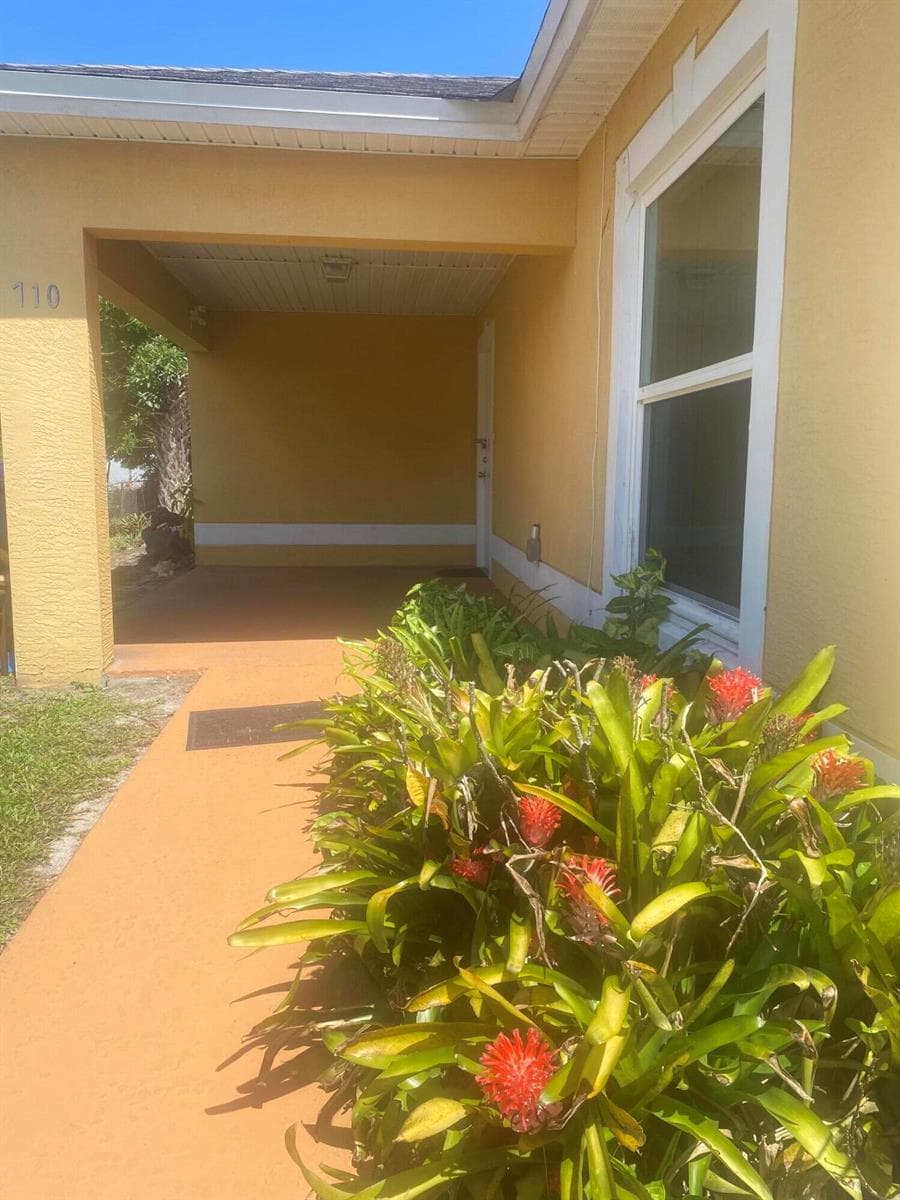 710 N 23rd Street, Fort Pierce, FL 34950 — zdjęcie 2