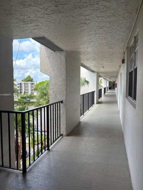 9440 Poinciana Pl # 404, Davie, FL 33324 — zdjęcie 2