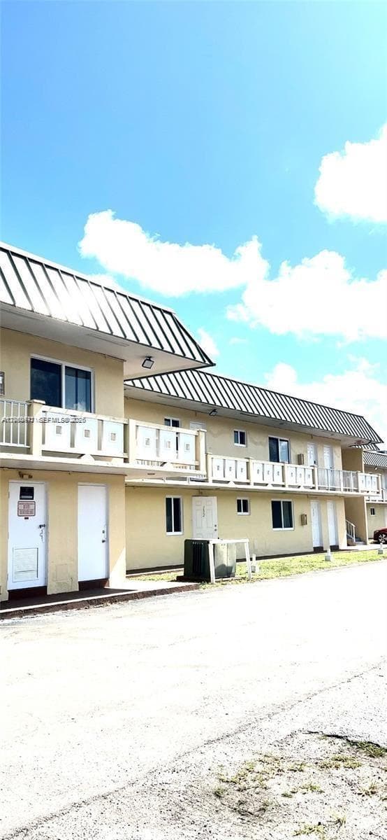 505 NW 177th St # 225, Miami Gardens, FL 33169