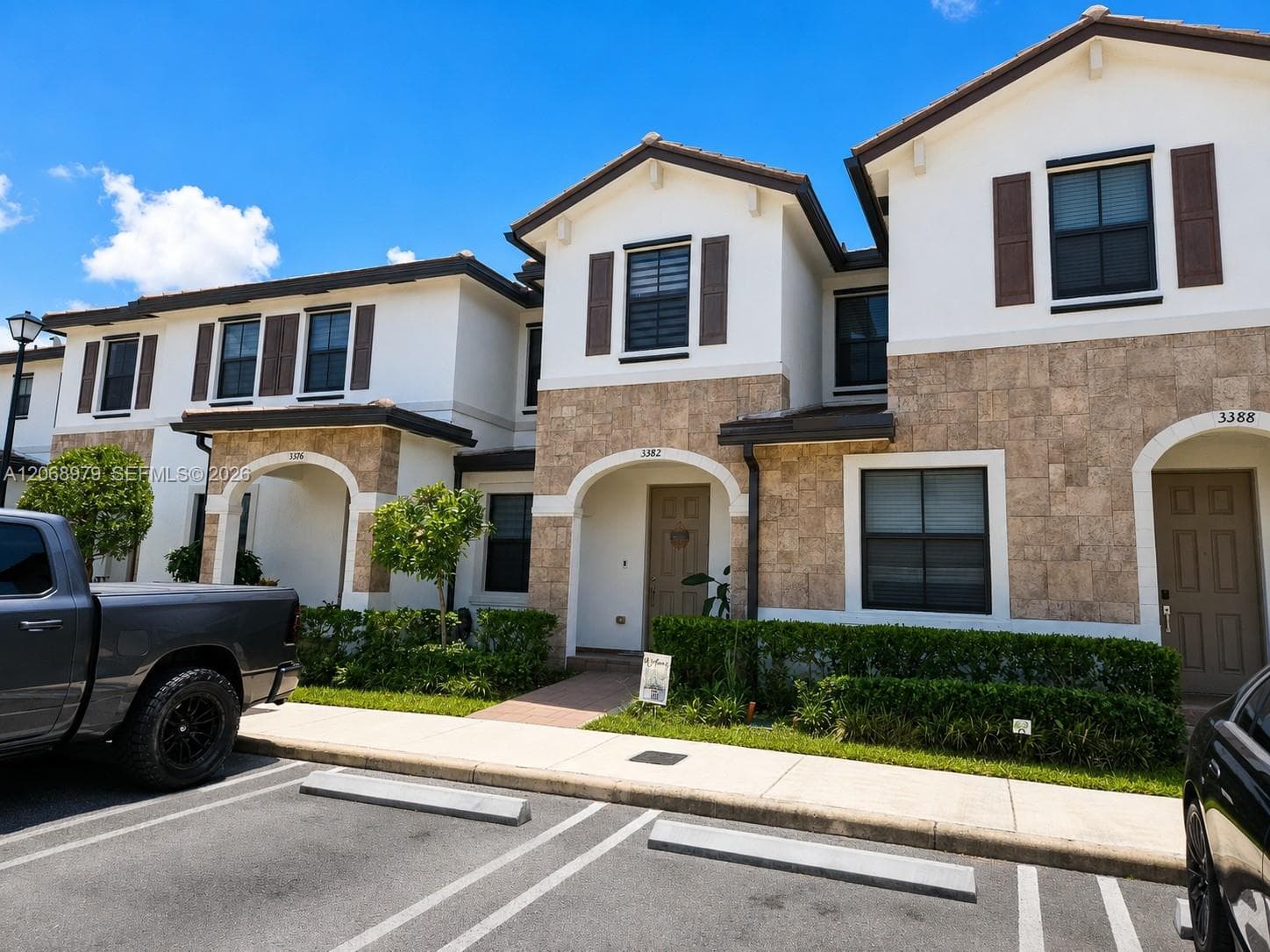 3382 W 114th Ter, Hialeah, FL 33018 — zdjęcie 2
