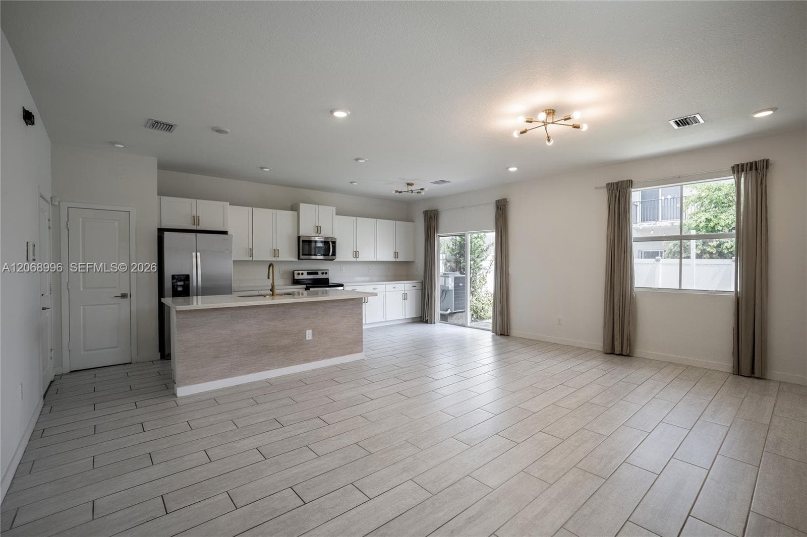 833 SE 19th St, Homestead, FL 33034 — zdjęcie 2