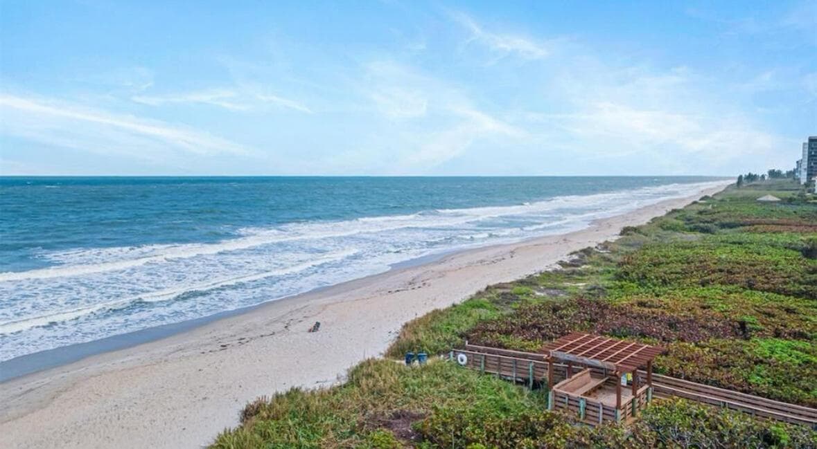 4225 N HIGHWAY A1A # 17, Fort Pierce, FL 34949