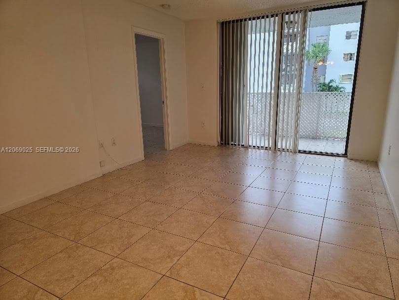 8145 NW 7th St # 201, Miami, FL 33126 — zdjęcie 2