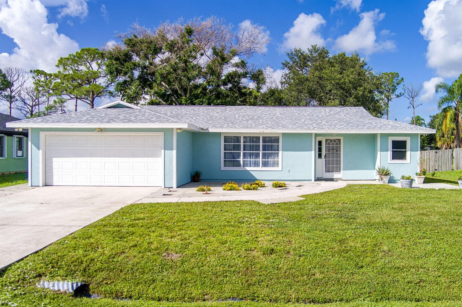 662 SE Essex Drive, Port St. Lucie, FL 34984
