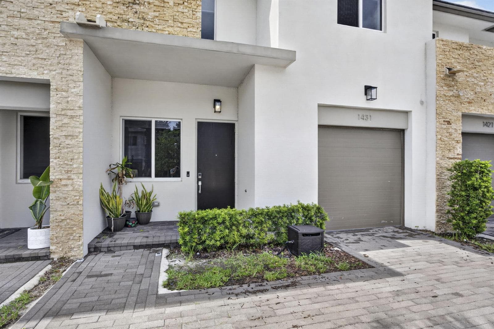 1431 PIONEER Way, Royal Palm Beach, FL 33411 — zdjęcie 2