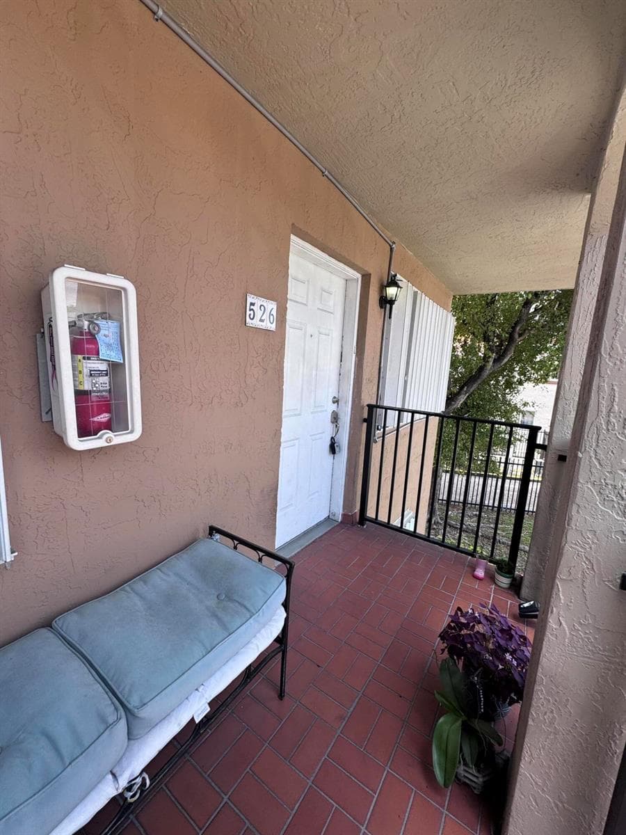 551 NW 82ND Avenue # 526, Miami, FL 33126 — zdjęcie 2