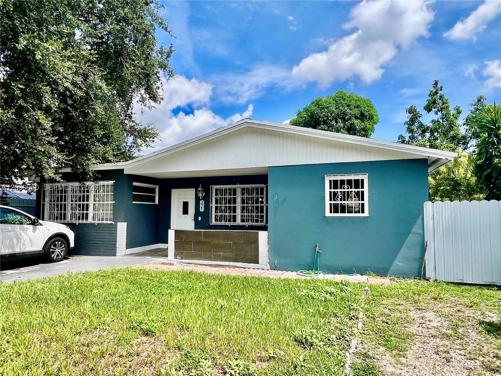 321 NE 170th St, North Miami Beach, FL 33162 — zdjęcie 4