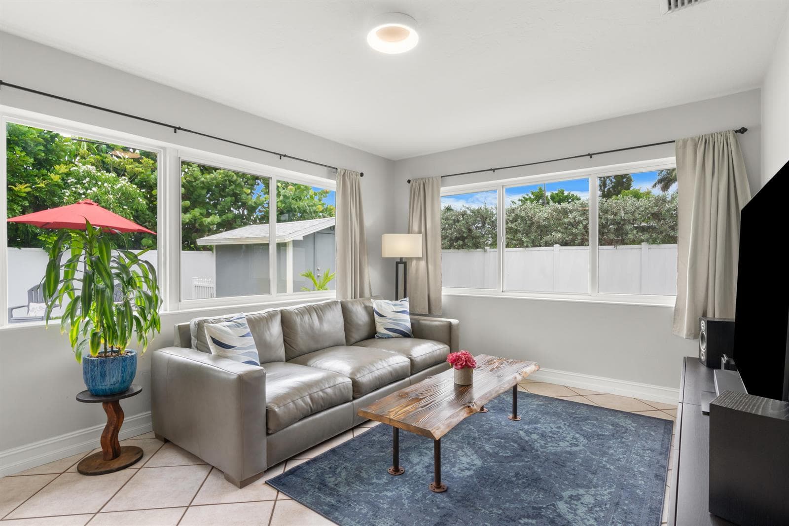 4761 NE 2ND Terrace, Oakland Park, FL 33334 — zdjęcie 4