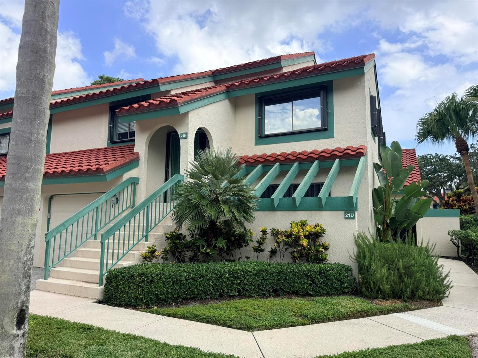 21 Lexington Lane W # H, Palm Beach Gardens, FL 33418