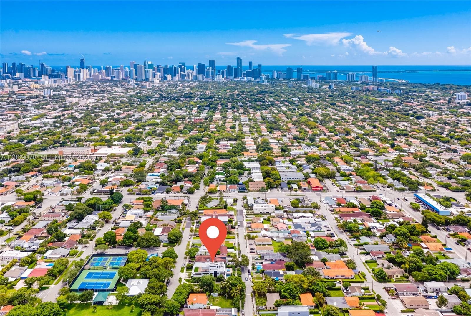 2290 SW 13th St, Miami, FL 33145 — zdjęcie 2