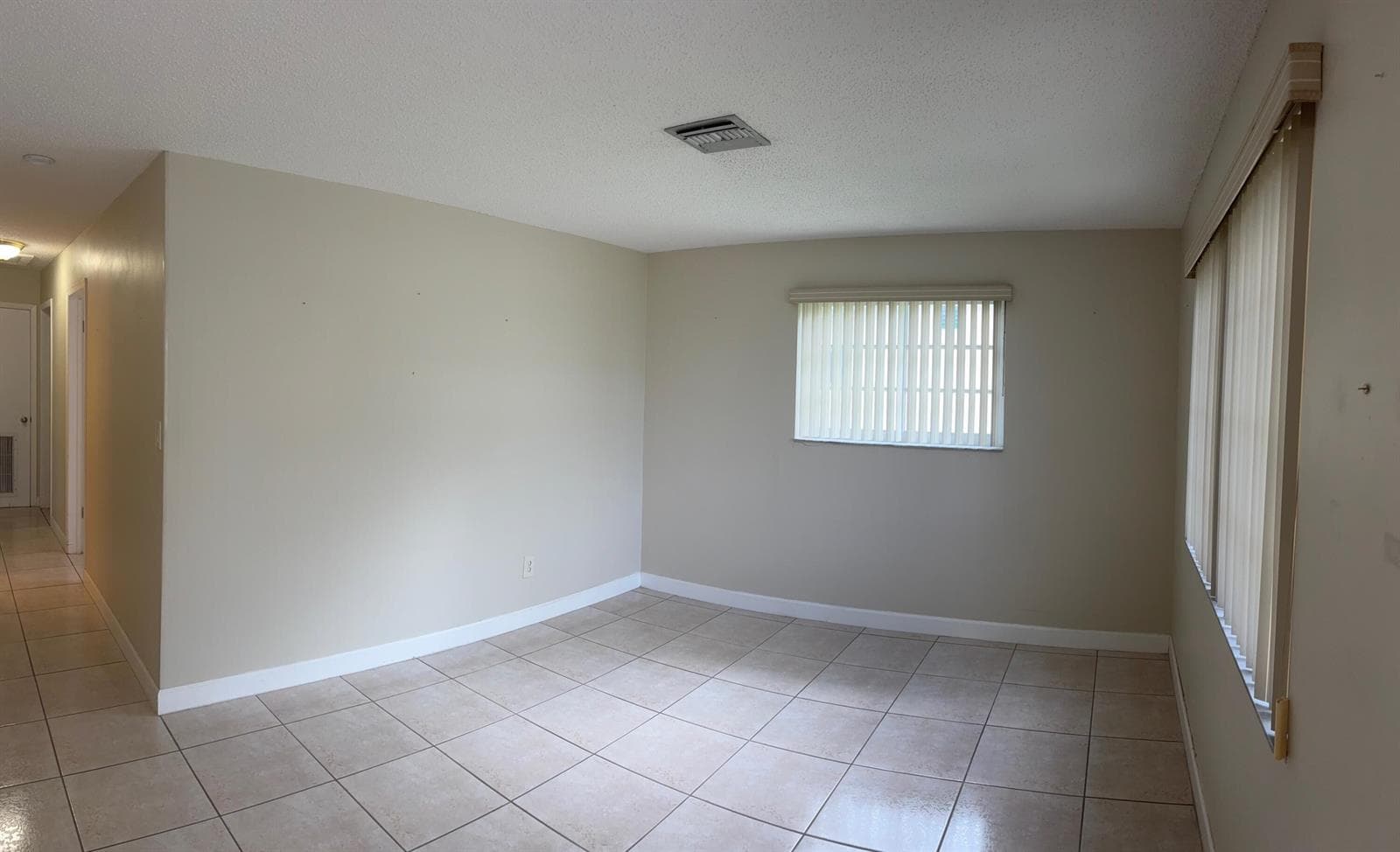 1117 NE 23RD Street, Belle Glade, FL 33430 — zdjęcie 3