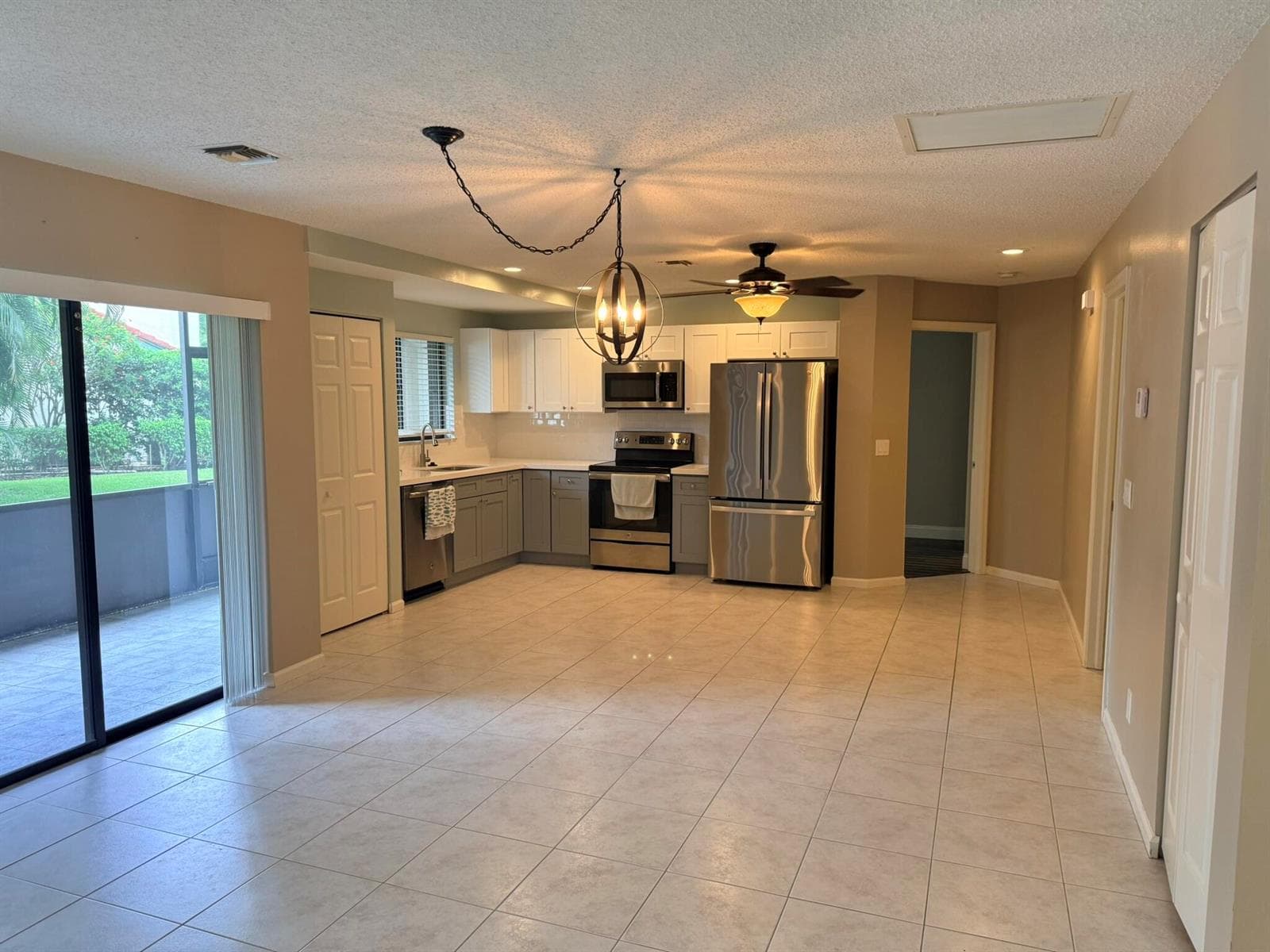 24 LEXINGTON Lane W # A, Palm Beach Gardens, FL 33418 — zdjęcie 5
