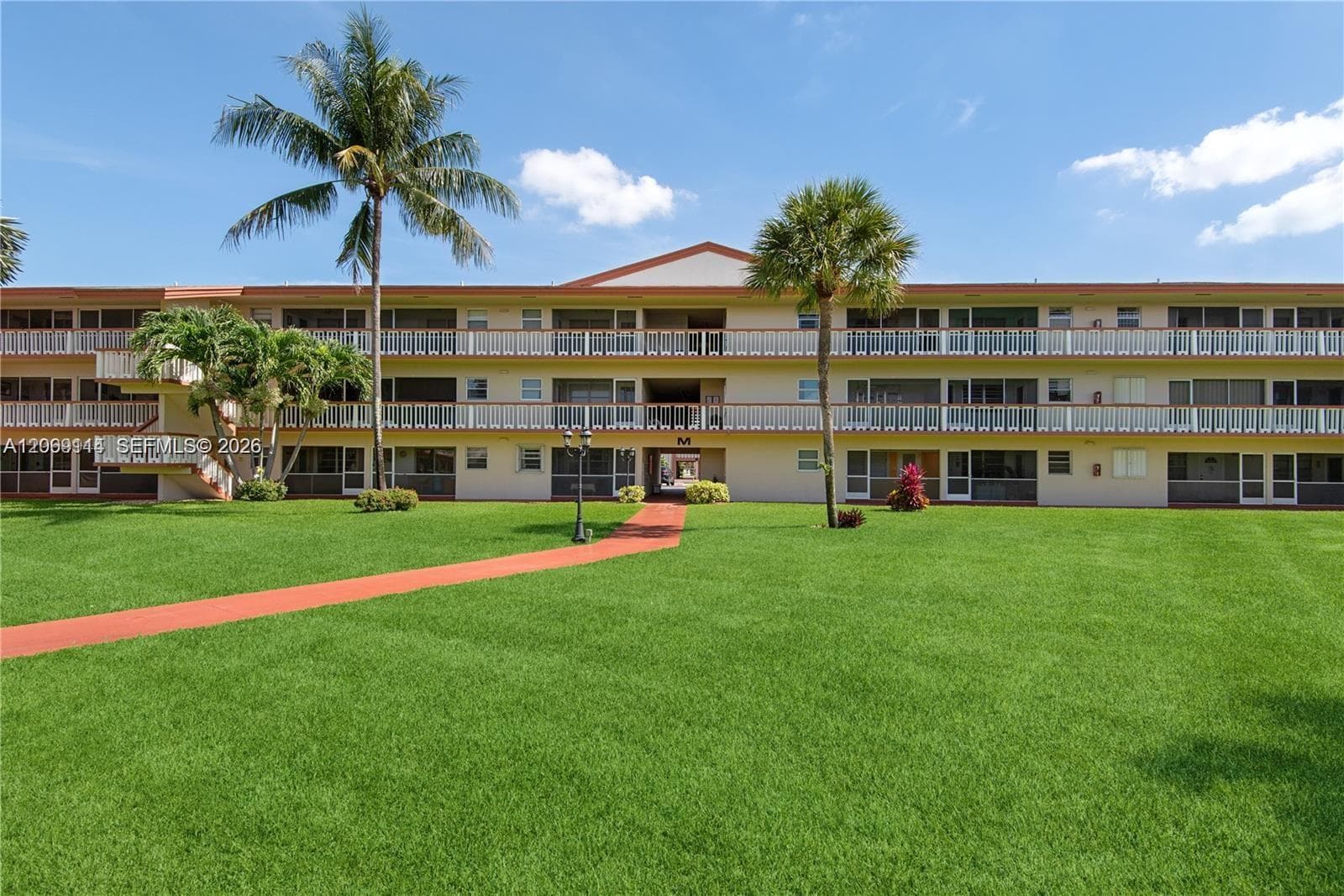 5300 Washington St # C220, Hollywood, FL 33021