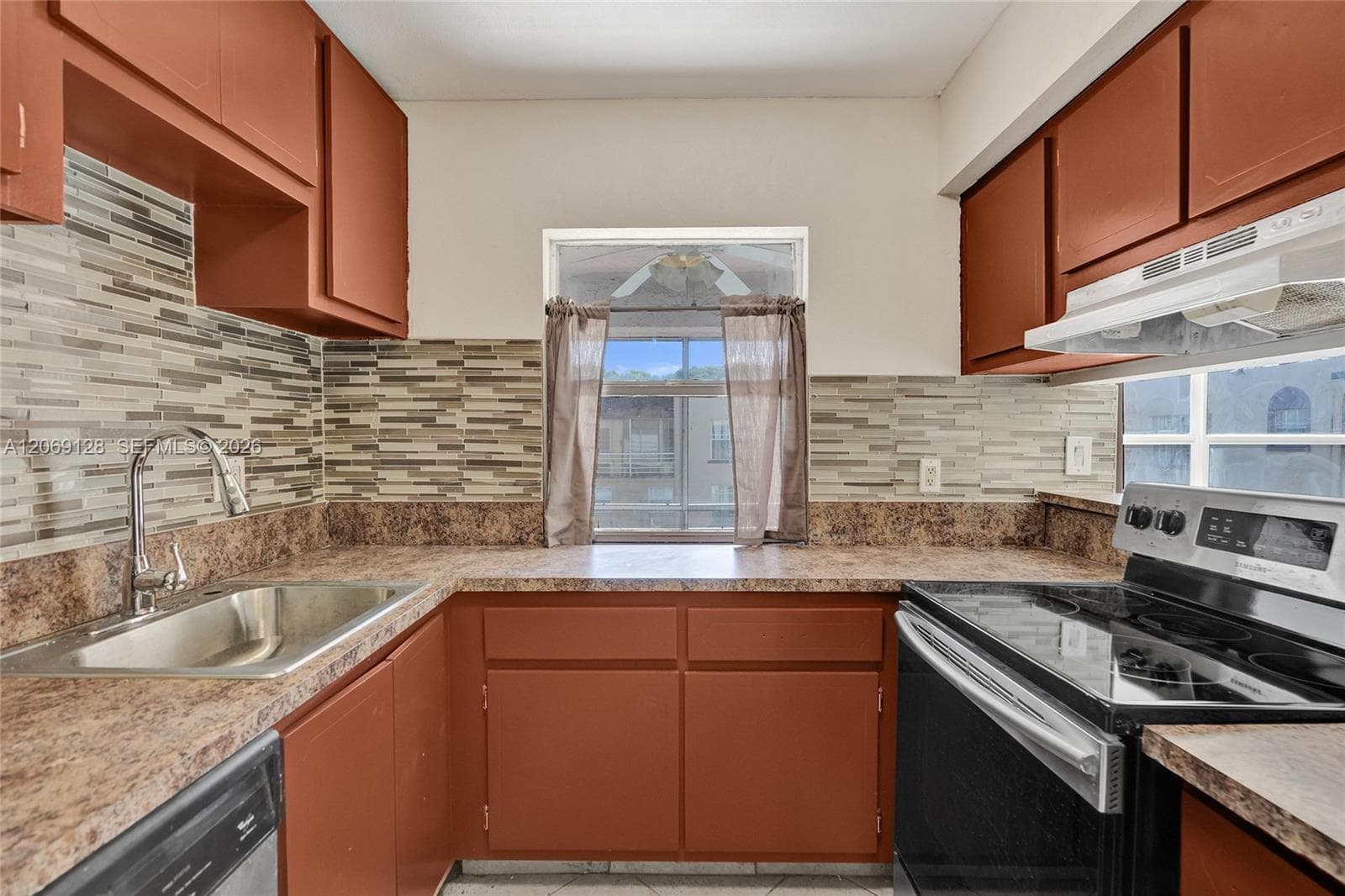 4220 NW 21st St # 206, Lauderhill, FL 33313 — zdjęcie 4