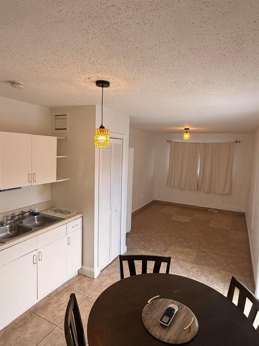 17131 NW 44TH Avenue, Miami Gardens, FL 33055 — zdjęcie 2