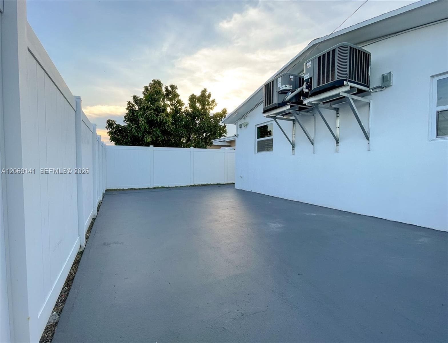 510 NE 4th Ave # 510, Hallandale Beach, FL 33009 — zdjęcie 4
